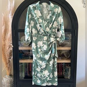 Naïf Floral Mock Wrap Dress in Green and White